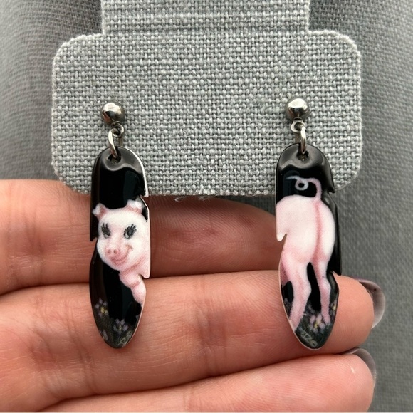 Feather Style Black Pig Fun Novelty Pierced Stud Dangle Porcelain Earrings - Picture 3 of 10